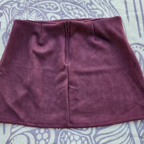 Altar'd State L- MAROON BURGUNDY MINI SKIRT FAUX SUEDE - Picture 4 of 4